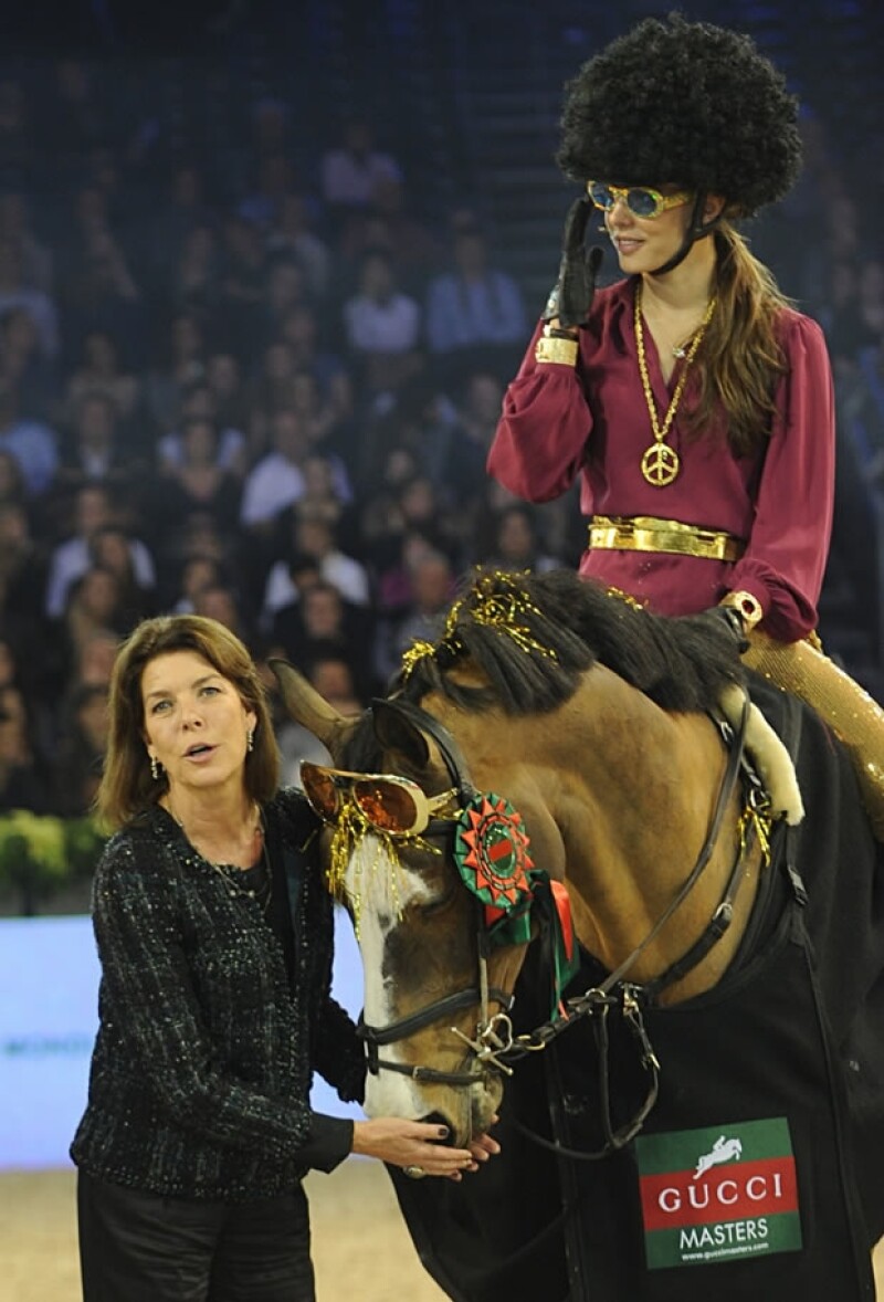 La princesa Carolina de Mónaco fue quien entregó el premio a su hija.