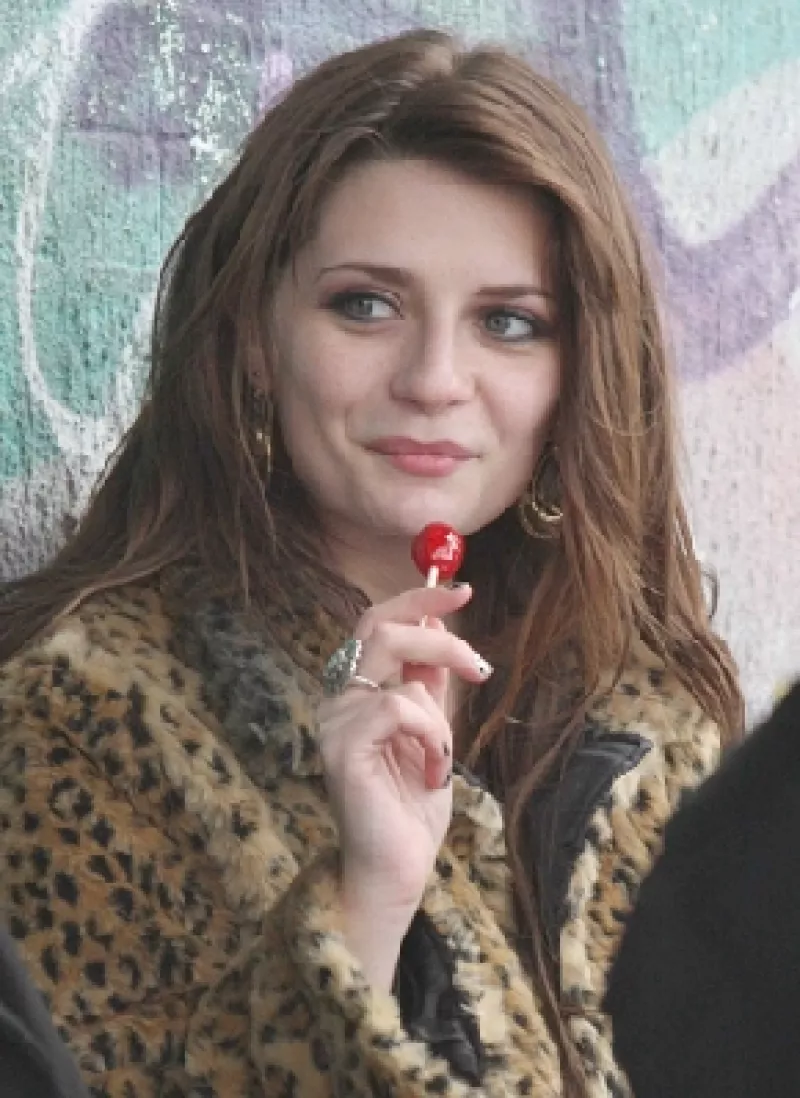 La ex protagonista de la serie estadunidense `The O.C.´ enfrenta una demanda por más de 21 mil dólares, por negarse a pagar la renta de su apartamento en Nueva York.