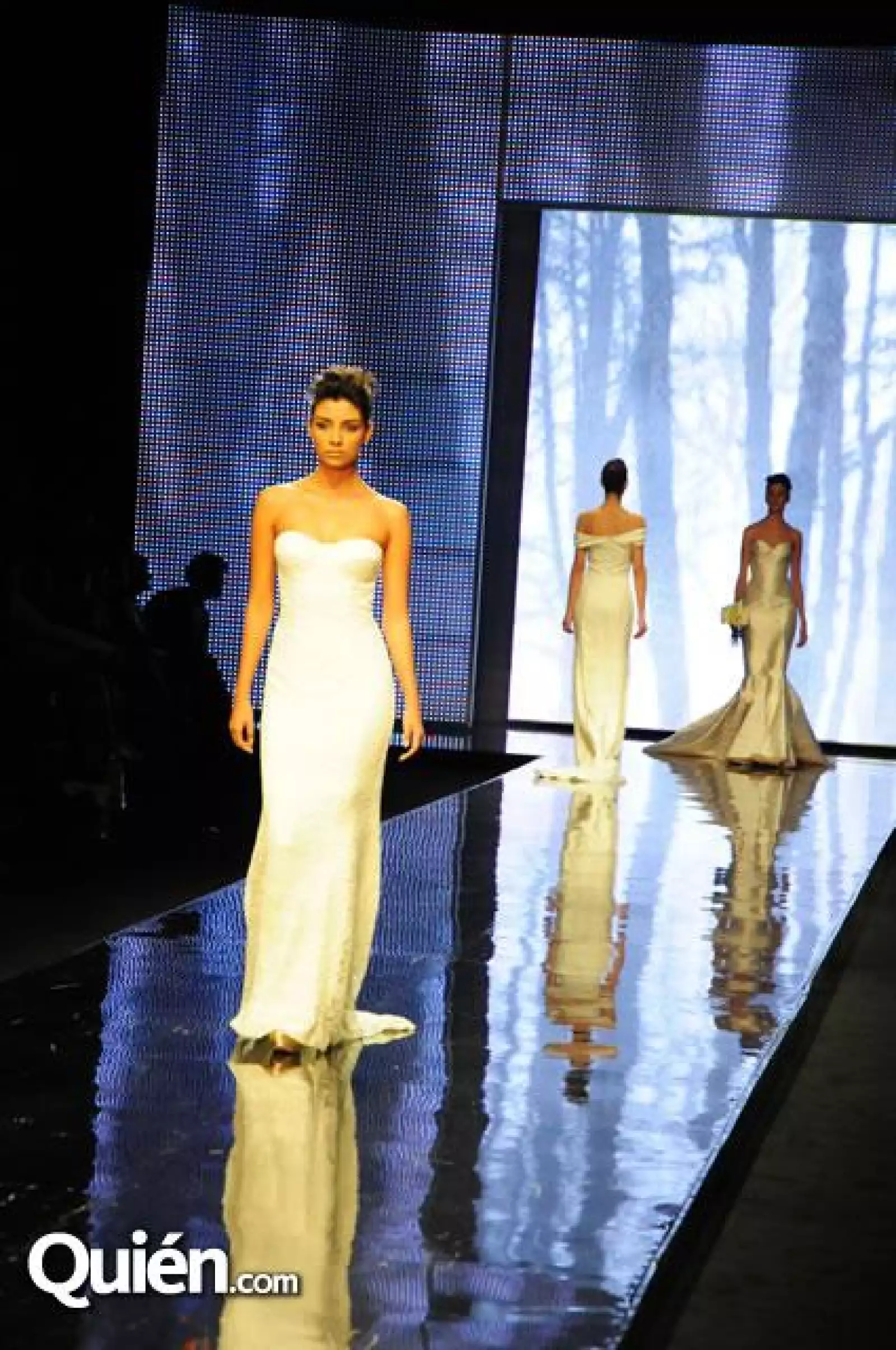 Pasarela Clara González