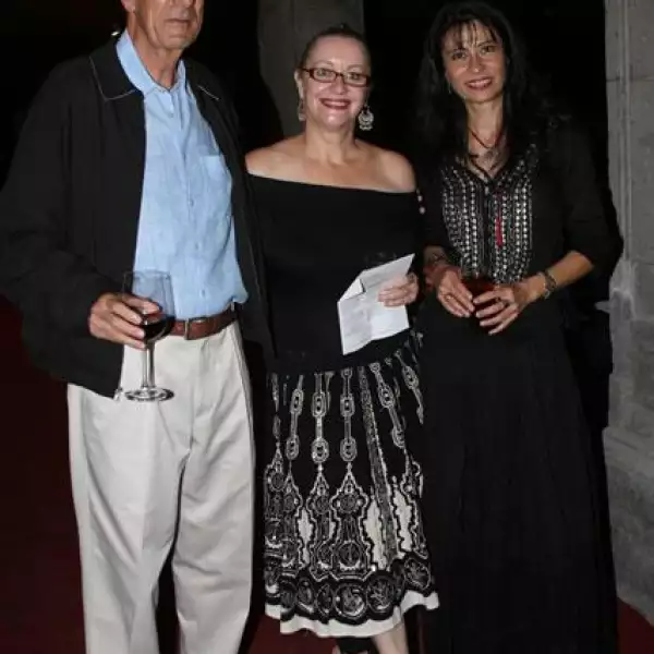 Subasta Nosotros Por los Niños con Cáncer