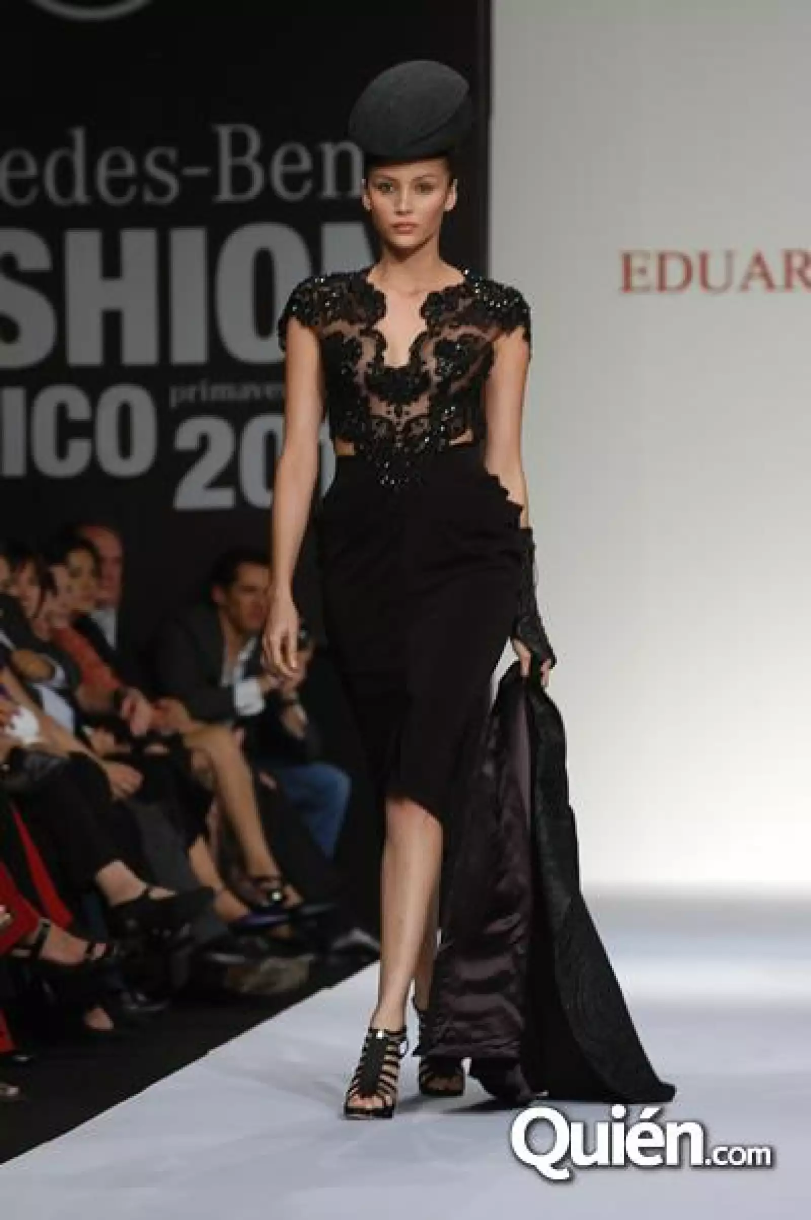 MBF Pasarela Eduardo Lucero