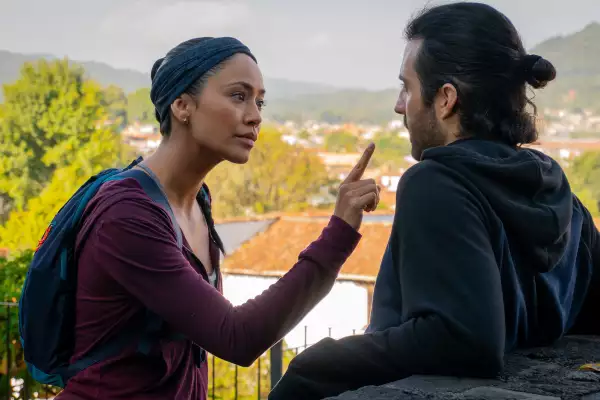 Escena de la película La Nave escrita y protagonizada por Pablo Cruz-Guerrero