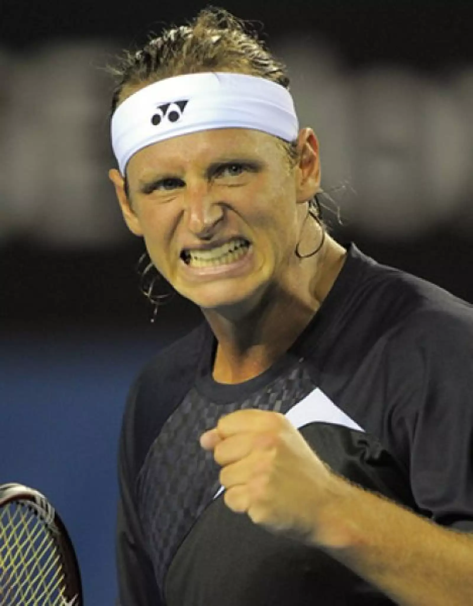 Argentino, tiene 27 años, comenzó a jugar a los cinco años. En la más reciente Copa Davis recibió una multa de 10 mil dólares por haber huído tras su derrota en los dobles ante los españoles Fernando Verdasco y Feliciano López y por no querer acudir a la