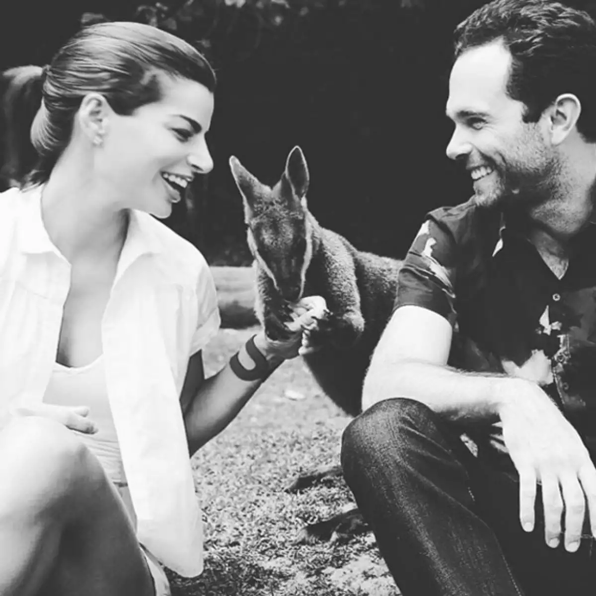 En medio de su viaje por Australia al lado de su prometido, Alejandro Hank Amaya, la empresaria respondió a los rumores de un posible cambio de planes en su futuro enlace.