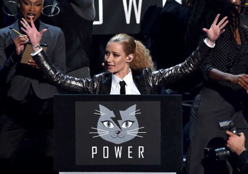 Iggy Azalaea demostró dominar a la perfección sus presentaciones en vivo con mucha actitud.
