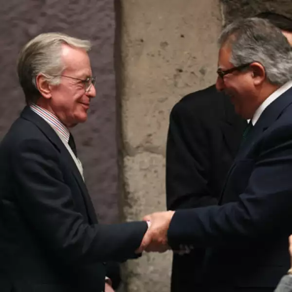 Homenaje a Jacobo Zabludovsky y Leon Davidoff.