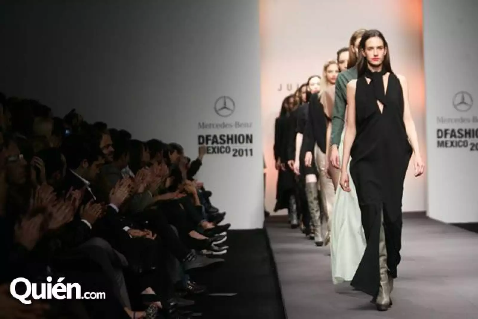 MBDF 2011 Pasarela Julia Renata