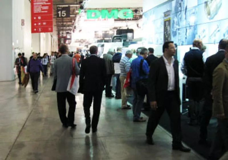 Fabricantes de todo el mundo se reúnen, del 5 al 9 de octubre, para hacer negocios. México aporta una delegación con miembros de empresas como Ford, Volkswagen, Blackhawk y Grupo Collado. (Foto: Hugo Domínguez)