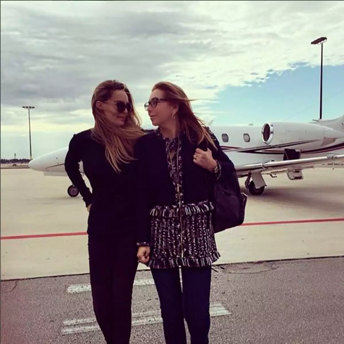 En esta nueva aventura, la cantante está acompañada por su mamá.