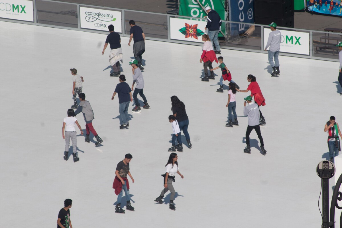 Los horarios y sedes de las pistas de patinaje gratuitas en la CDMX