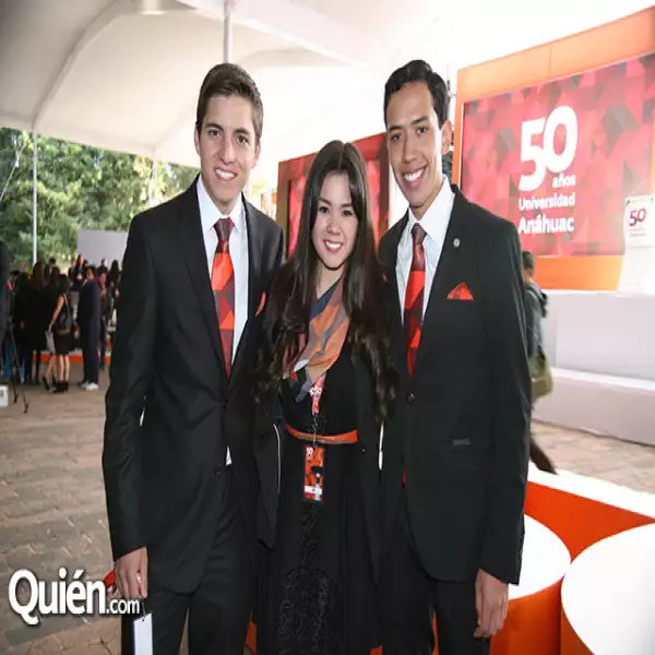 Alberto González,Rosalinda Palacios,Cristian Johnson