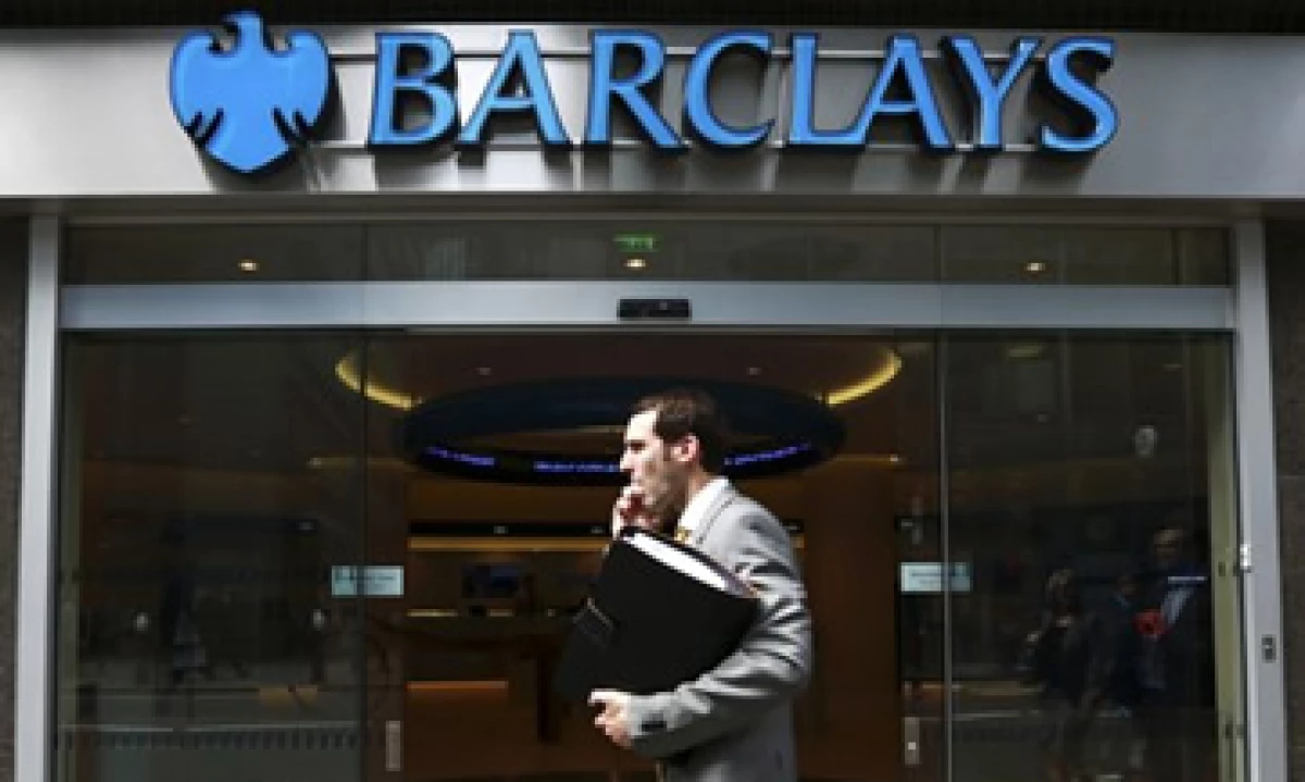 Barclays fue multado con alrededor de 453 mdd por manipular las tasas Libor y varios de sus directivos ya han renunciado. (Foto: Reuters)