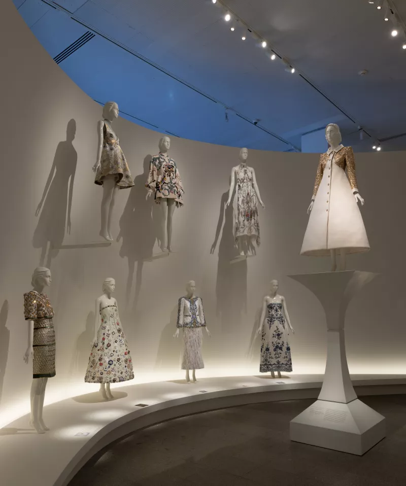 Foto: The Costume Institute; Karl Lagerfeld: A Line of Beauty (2023)