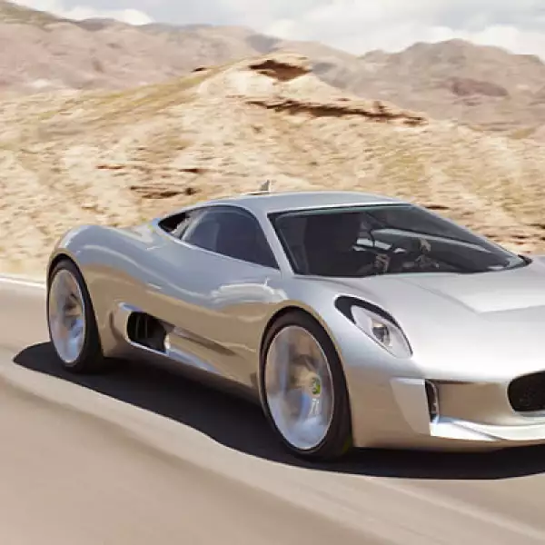 La firma automotriz presentó su modelo C-X75 en el AutoShow de París, un súper deportivo de lujo, que trabaja con 4 motores eléctricos.