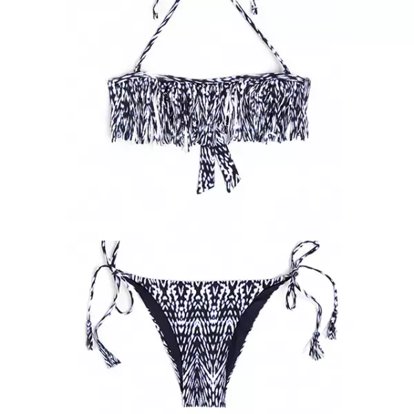 Oysho: Bikini Batick. Centro Comercial Santa Fe. Top: 299 pesos. Bottom: 249 pesos.