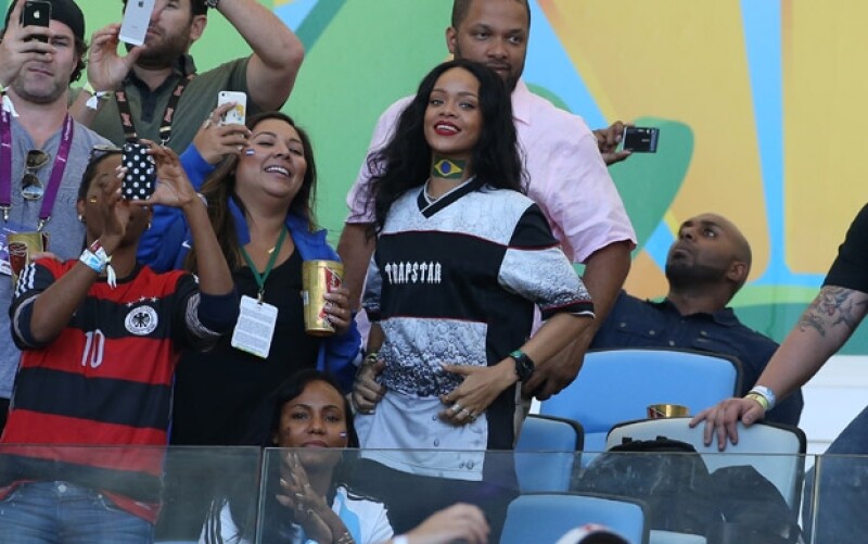 La barbadense llegó a Río de Janeiro este fin de semana y desde entonces no ha parado de mostrar su irreverente actitud.