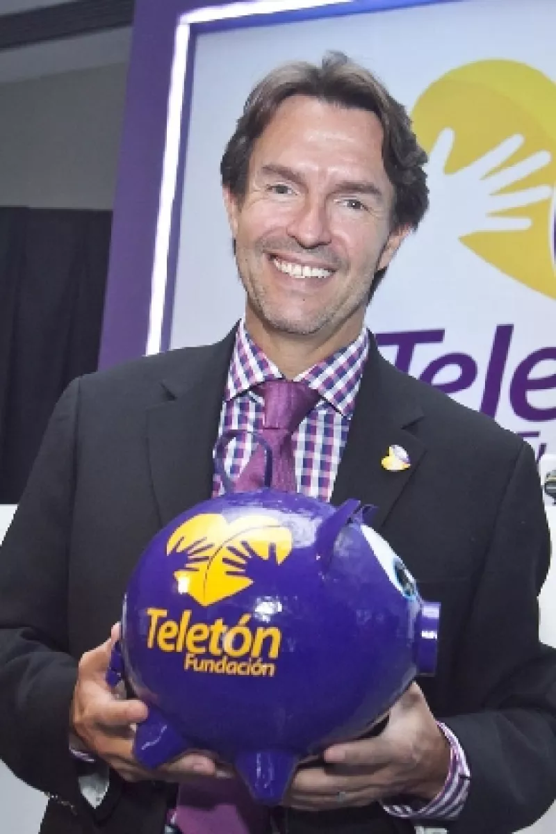 La Cámara de Diputados aprobó reconocer la labor del presidente de Fundación Teletón con la medalla al mérito cívico "Eduardo Neri Reynoso y Legisladores de 1913″.
