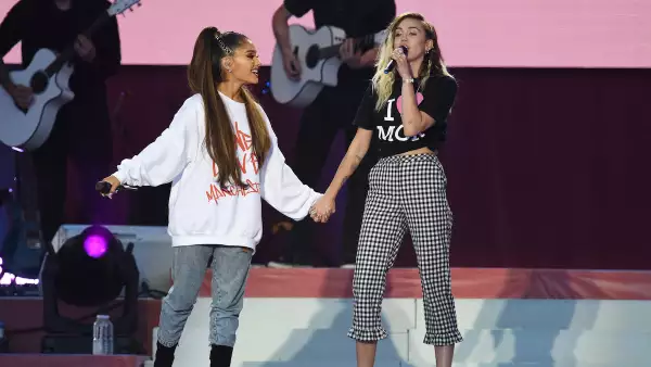 Ariana Grande y Miley Cyrus