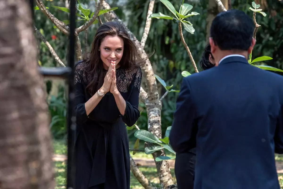 Angelina Jolie