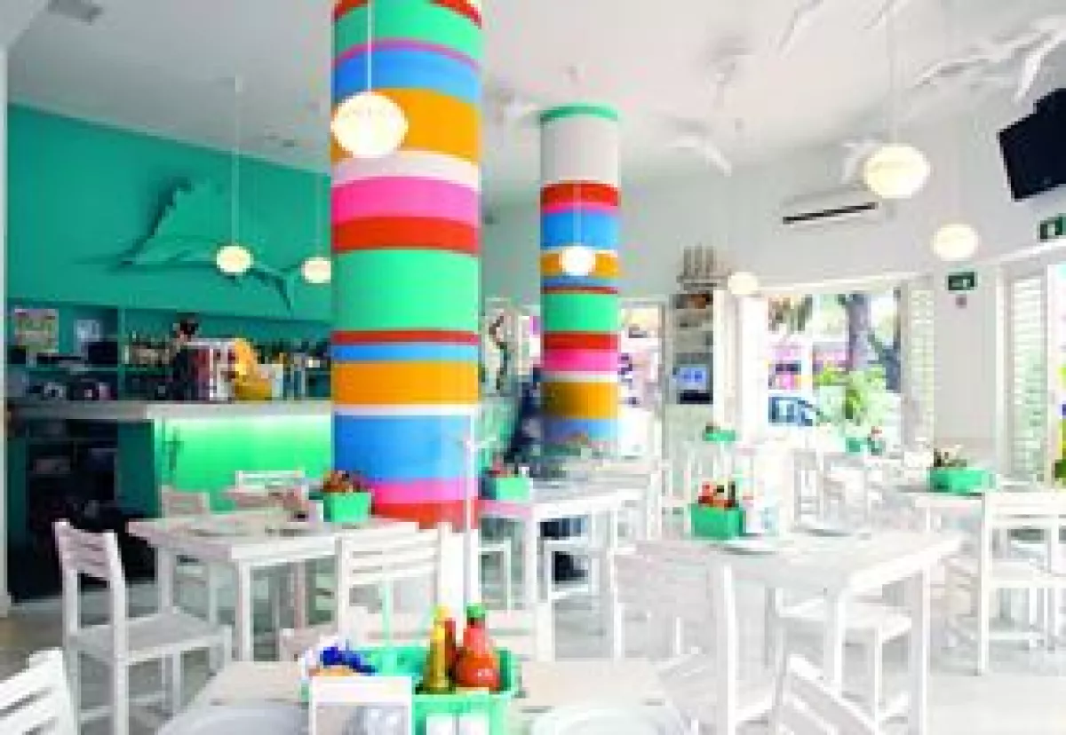 Aire playero y mucho color.