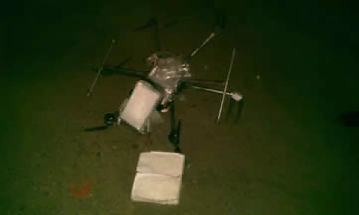El dron transportaba 6 paquetes con droga. (Foto: Tomada de Facebook SSP Tijuana )