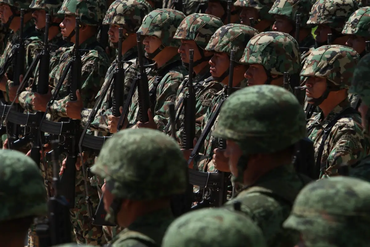 Militares