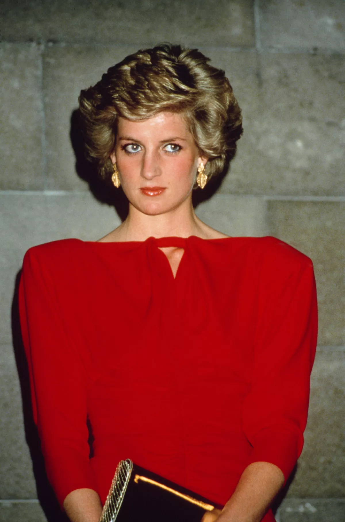 Diana In Shoulder-Pads