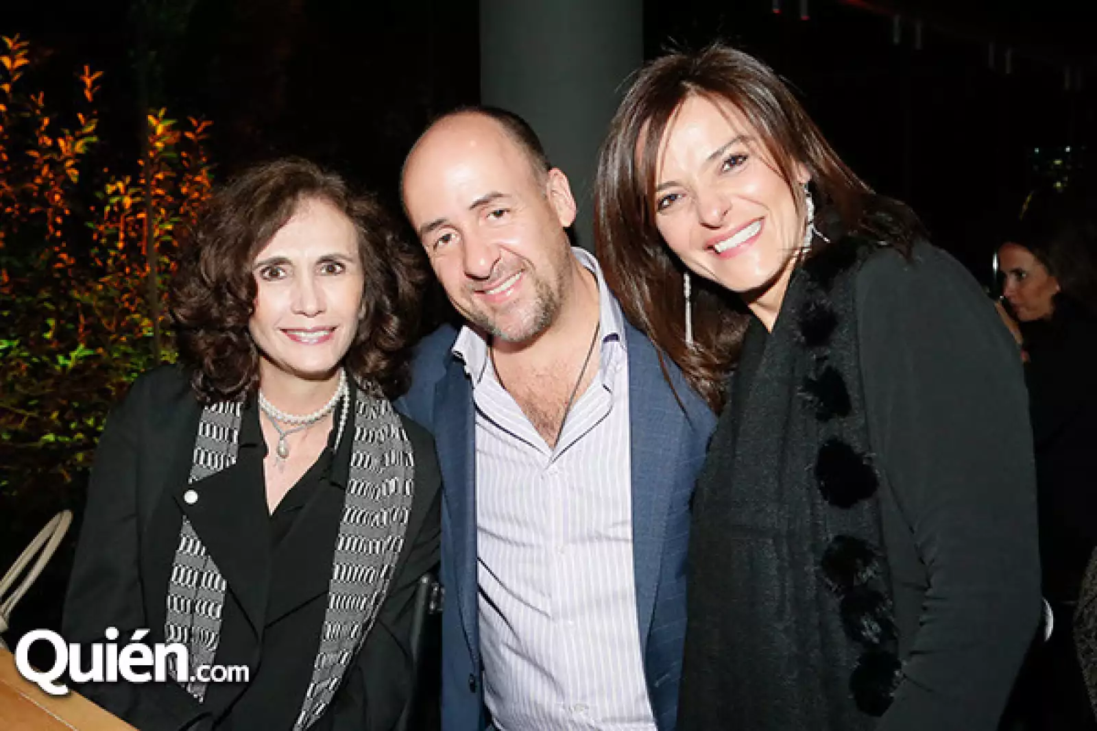 Claudia Azpiri,Raúl Saylors y Carol Hanono