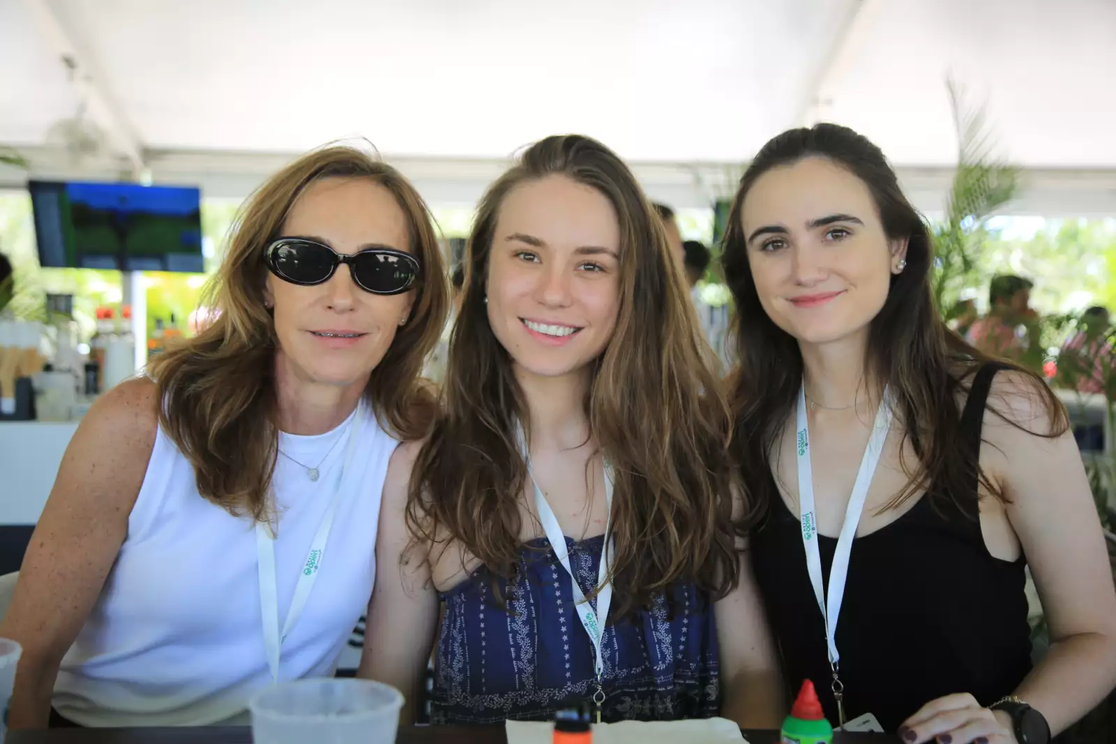 Barbara Aymes, Barbara y Lorenza Hevia 