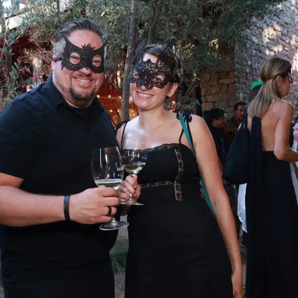 Mike Esposito  y Rachel Helmer 