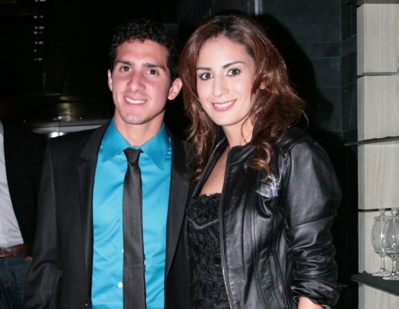 Rommel Pacheco y Paola Espinosa estuvieron juntos en la reciente cena que Versace le organizó a la clavadista.