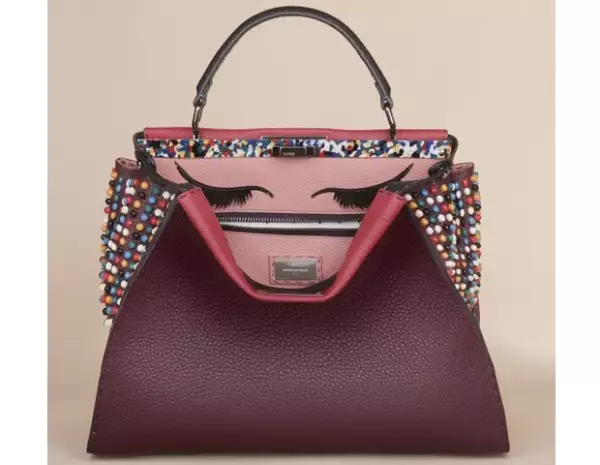 Esta es la bolsa que diseñó Adele como una de las 10 creaciones para la colección Peekaboo de Fendi
