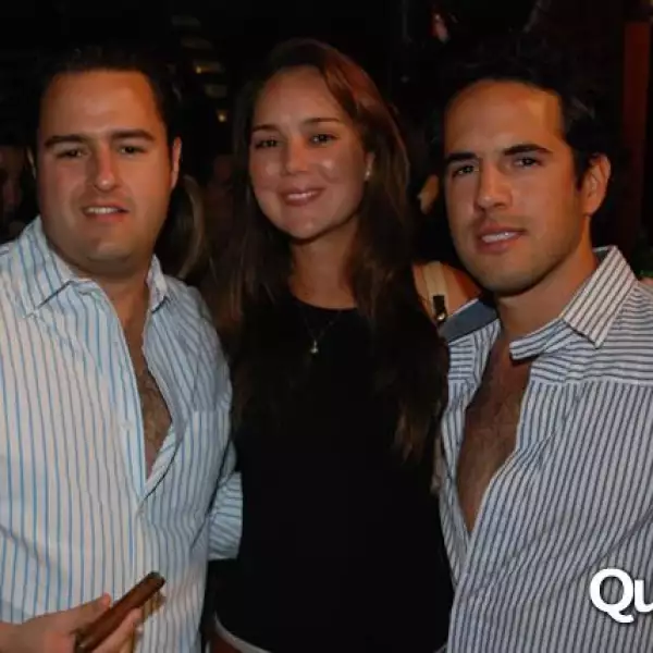 Fiesta en yate de Marcos Constandse