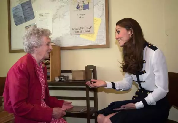 Kate convivió con una mujer que trabajó con su abuela.