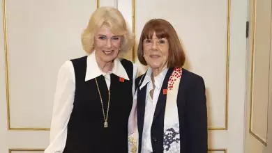 reina Camila y Gisèle Pelicot 