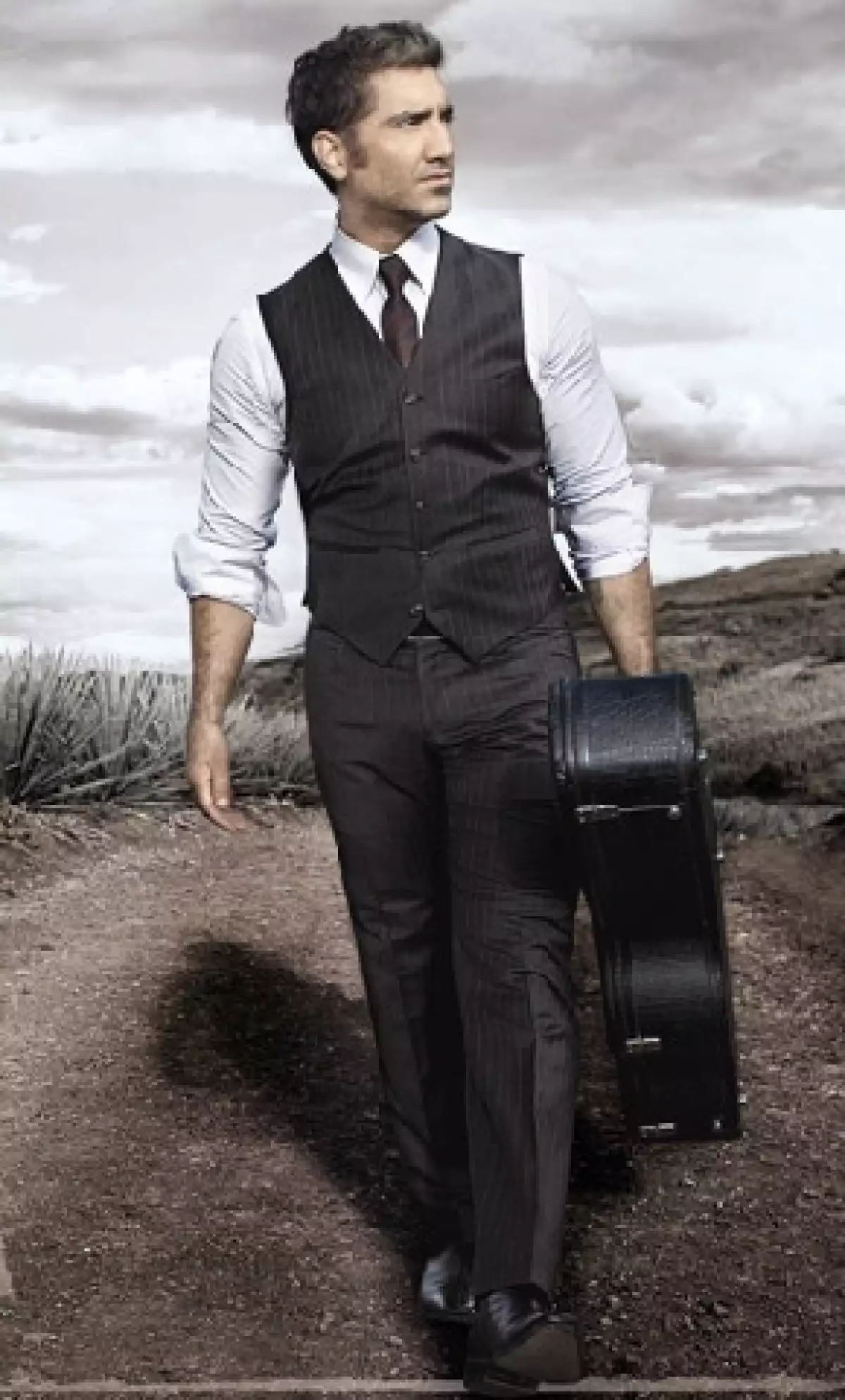 Alejandro Fernández actuará en escenarios nacionales para celebrar la música y la cultura mexicana.