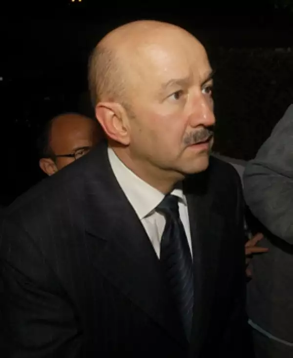 El ex mandatario de México llegó para ofrecerle sus condolencias a la actual pareja de su hijo Emiliano.