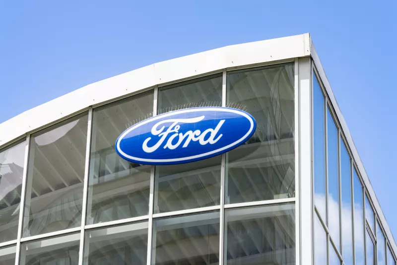 Ford fabricará baterías para autos eléctricos.
