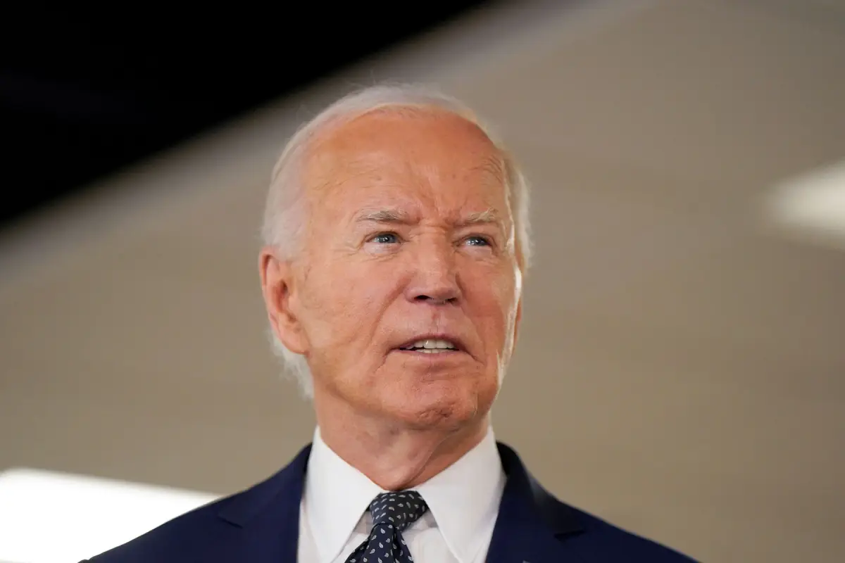 El presidente de los Estados Unidos, Joe Biden, hace comentarios sobre el clima extremo en el Centro de Operaciones de Emergencia de D.C. en Washington, EE. UU., el 2 de julio de 2024.