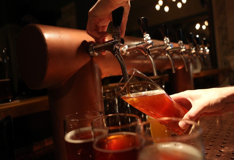 La producción de cerveza artesanal es de aproximadamente 10 millones de hl