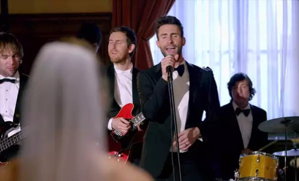 El video obtuvo un gran éxito entre los seguidores de la banda.