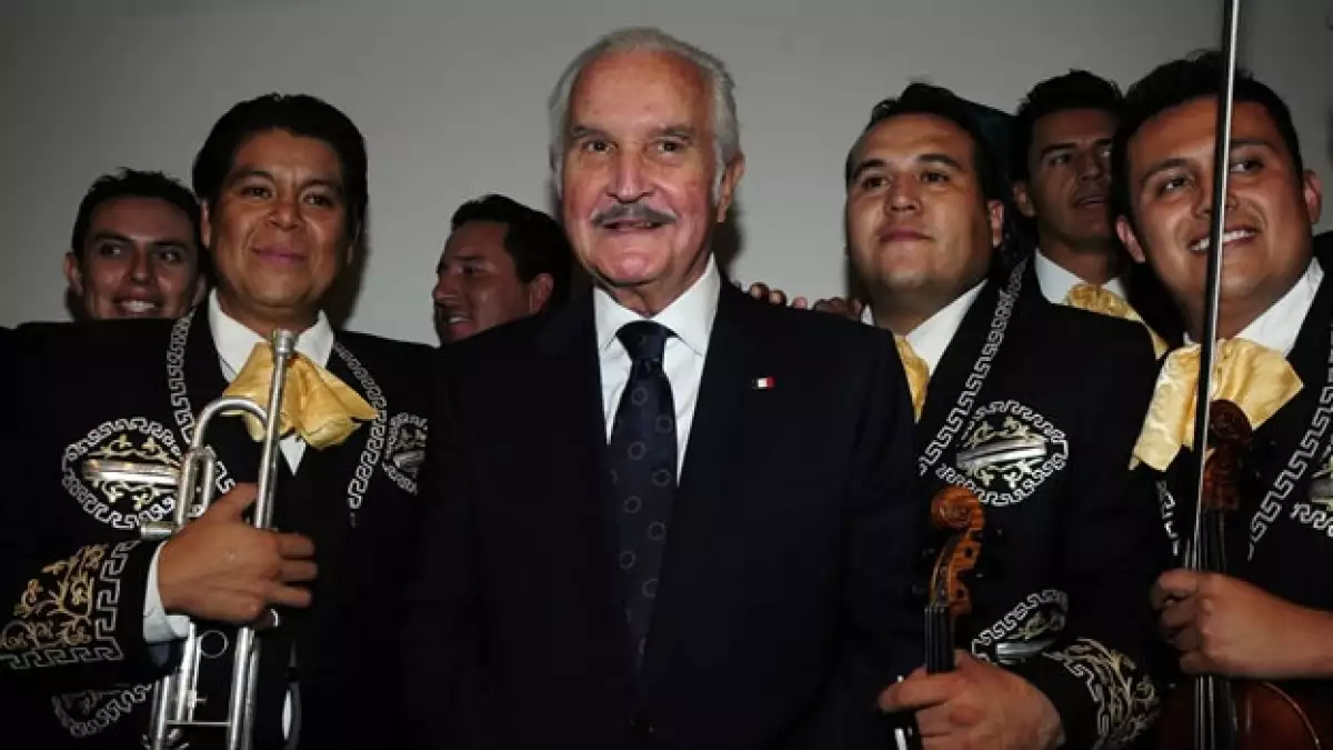 Carlos Fuentes en París