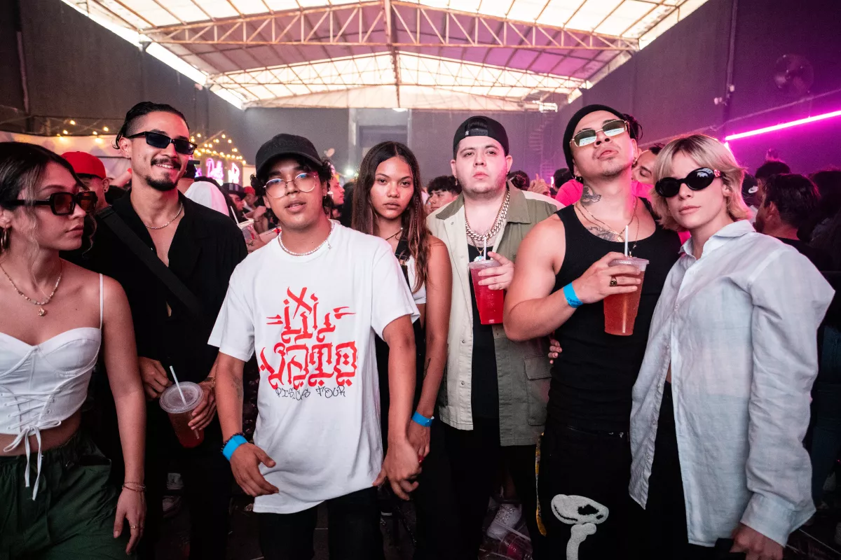 El elenco de 'VGLY' se reunió en Tepito para una fiesta.