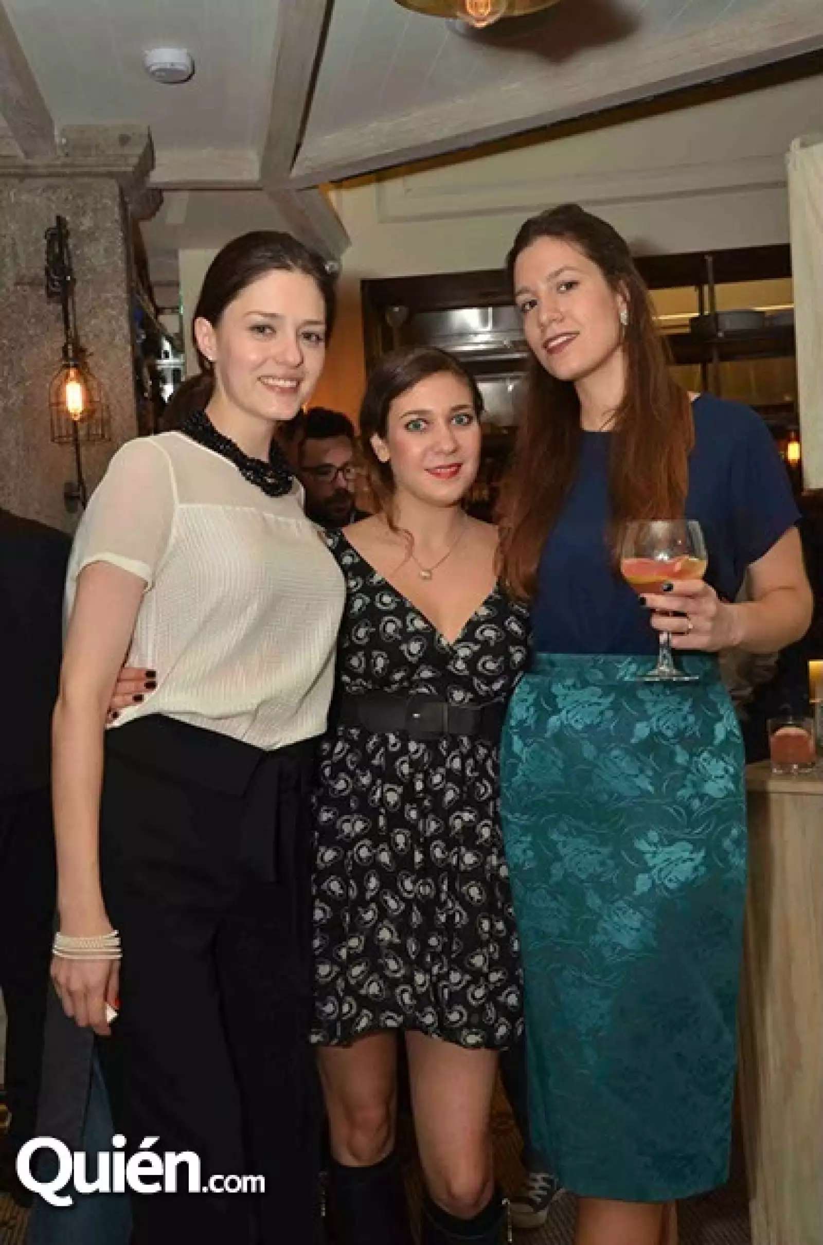 Catalina Massanet,Anna Logkaki y Eva Saristami.