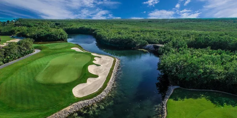 Campo de golf en Mayakoba
