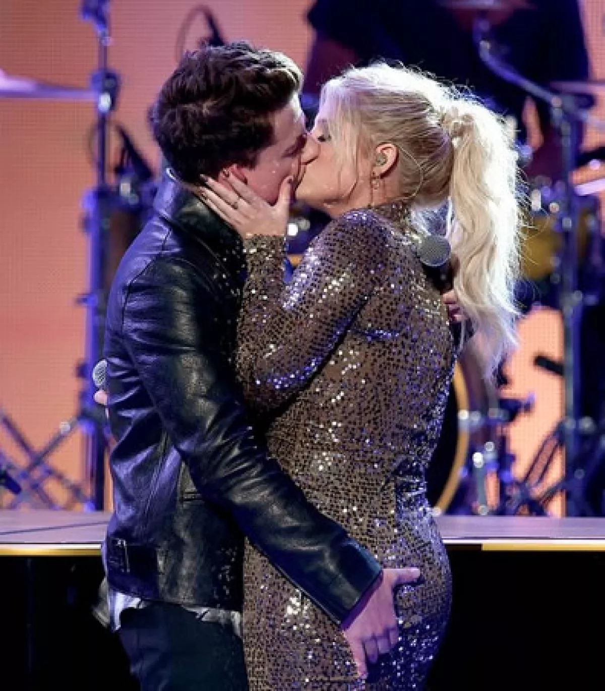 Meghan Trainor y Charlie Puth.