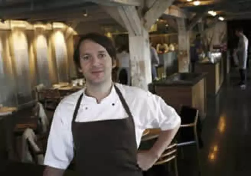 El chef del Noma es Rene Redzepi, de 33 años, quien sirve una nuevo tipo de cocina nórdica. (Foto: Reuters)