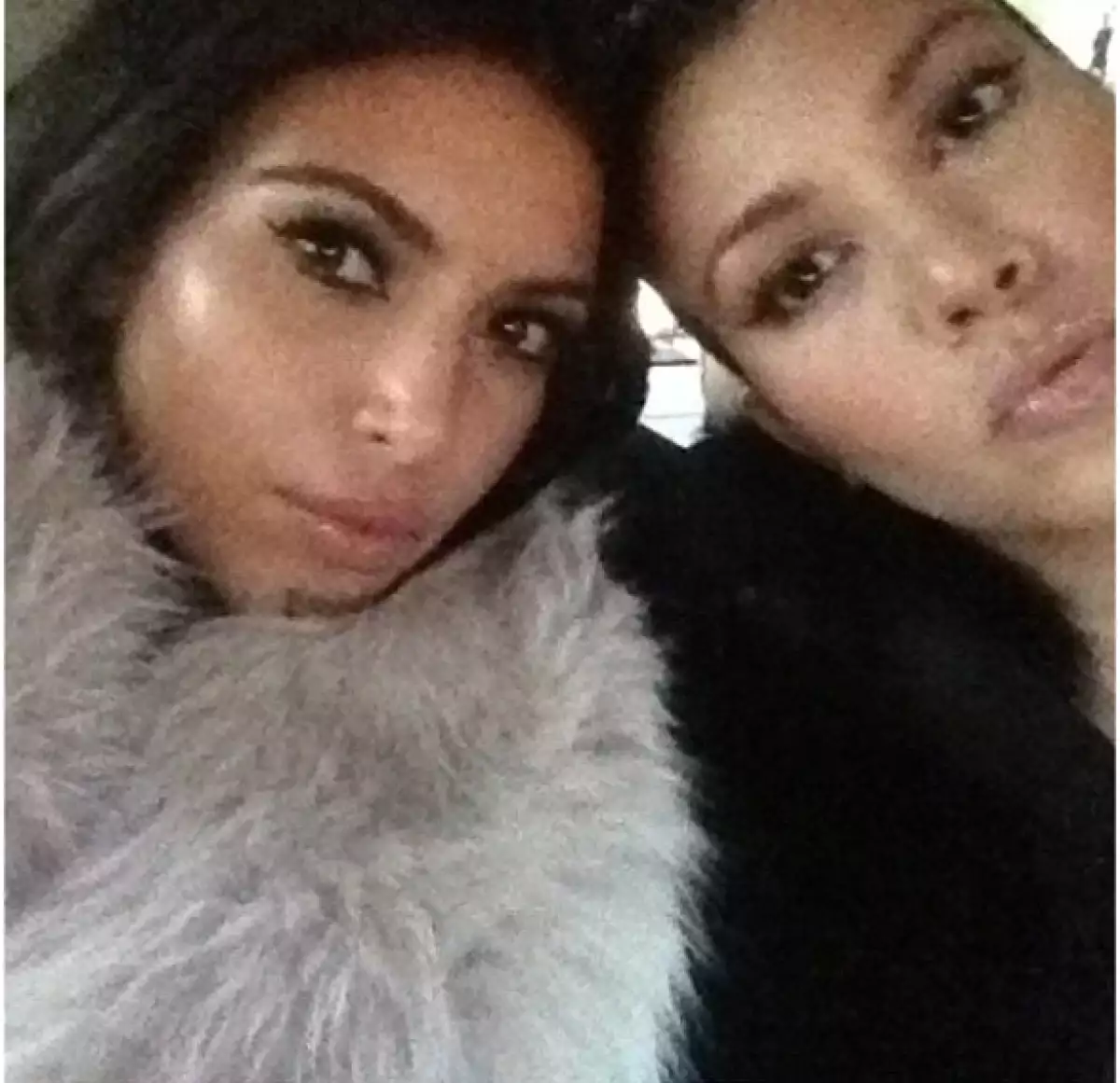La eposa de Kanye también felicito a su hermana mayor.