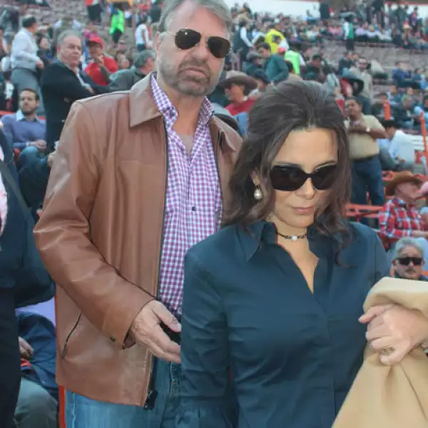 Jorge Castañeda y Rebeca Solano