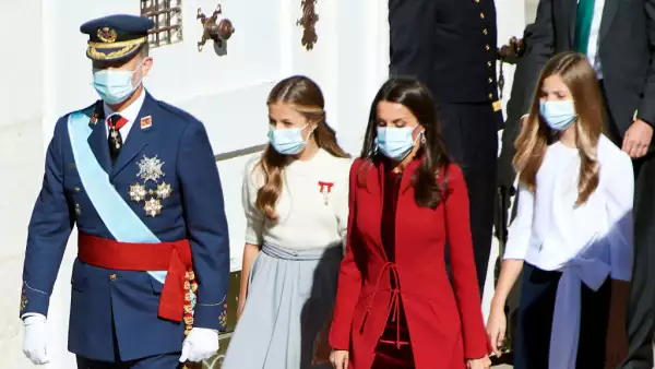 Rey Felipe VI, princesa Leonor, reina Letizia y la infanta Sofía